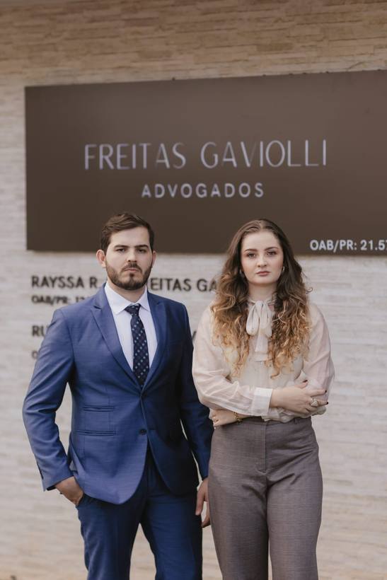 Equipe do escritório Freitas Gaviolli Advogados